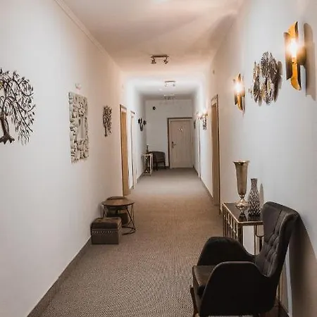 белият кон Resort